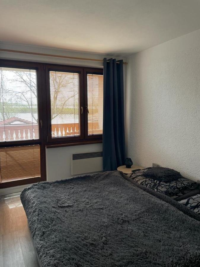 Sklípek U píchlé galusky Apartamento Strachotin Exterior foto